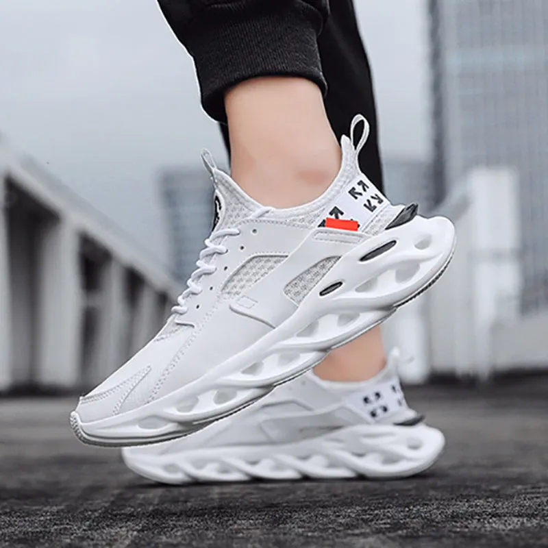 Arrow Sneakers
