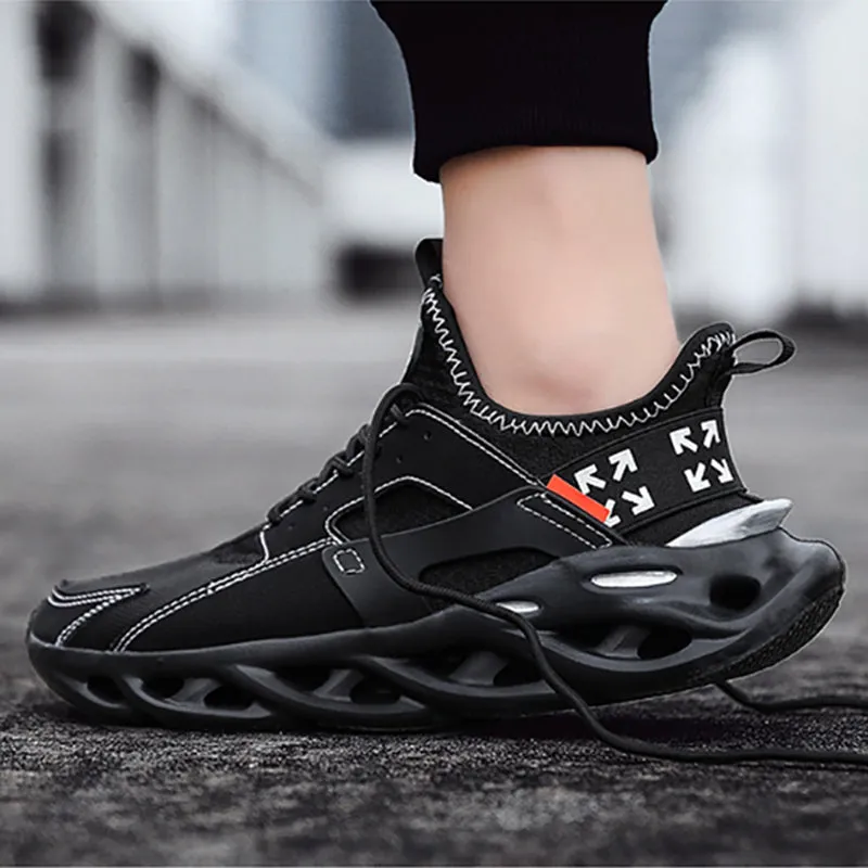 Arrow Sneakers