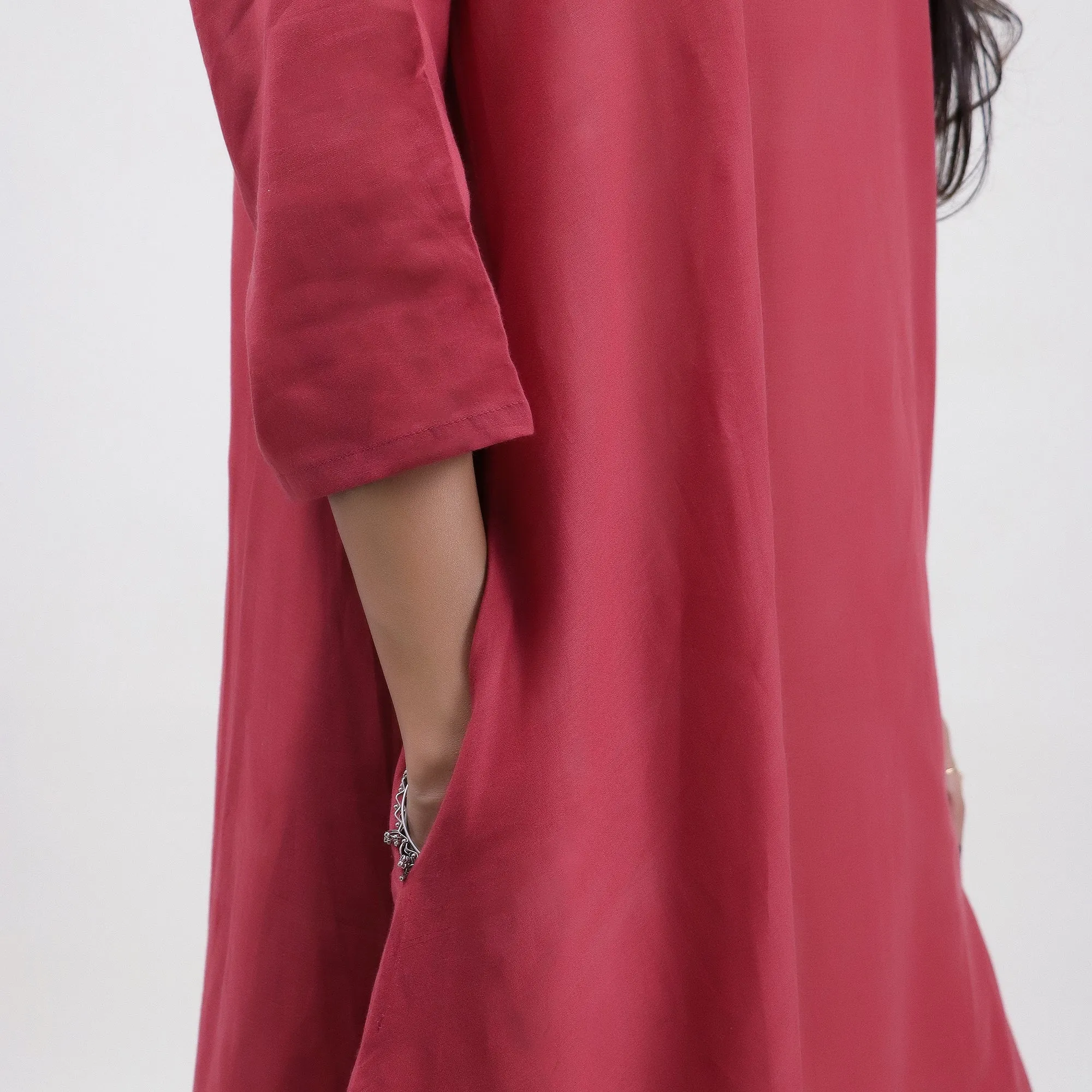 Maroon Solid Round Neck Women Kaftan Dress