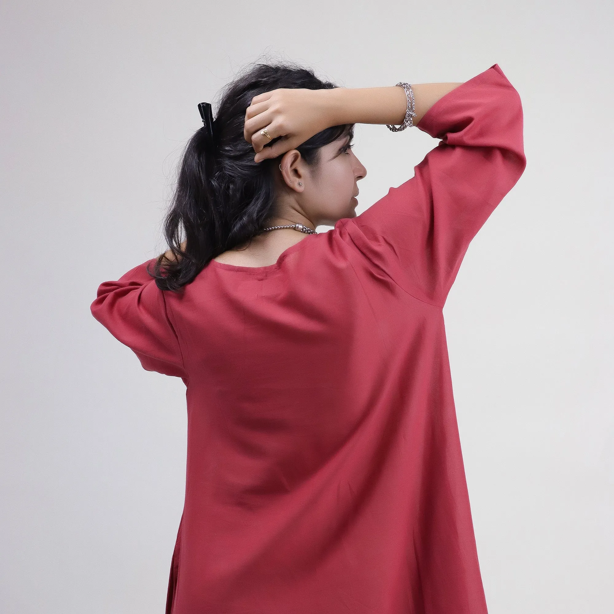Maroon Solid Round Neck Women Kaftan Dress