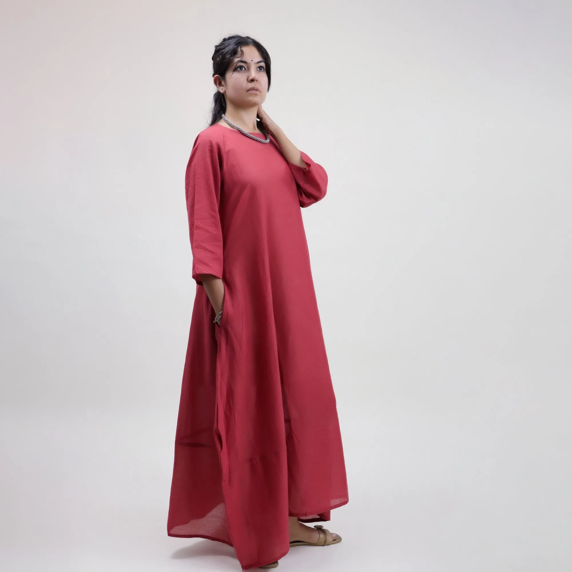 Maroon Solid Round Neck Women Kaftan Dress