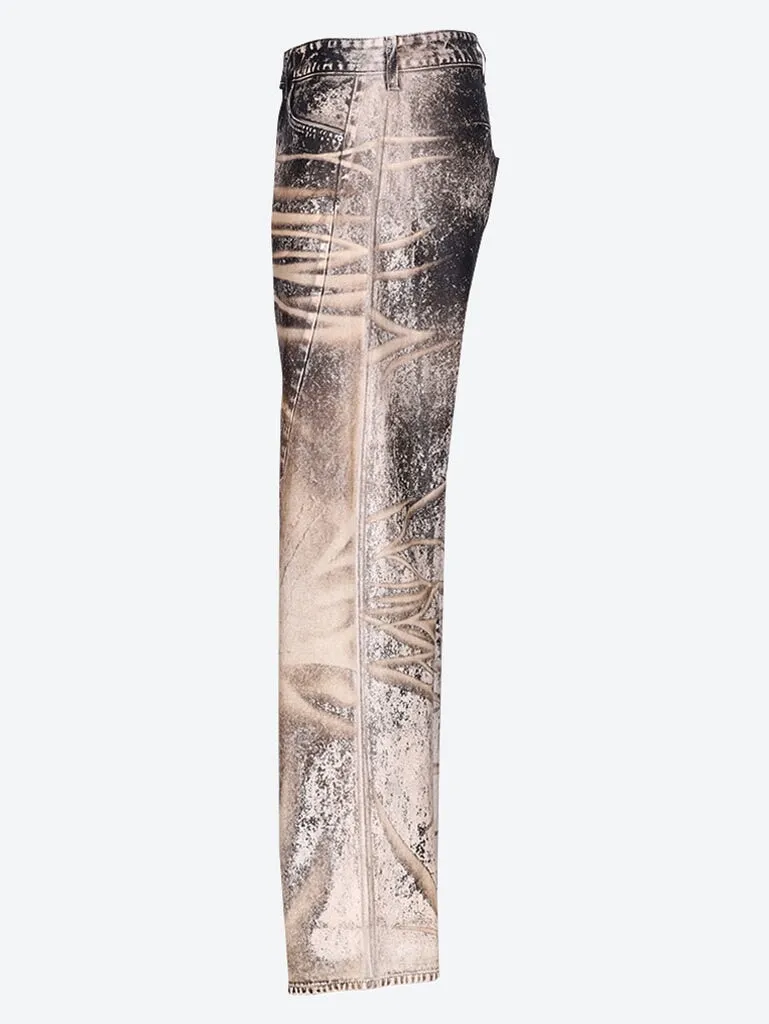 Saggy jeans